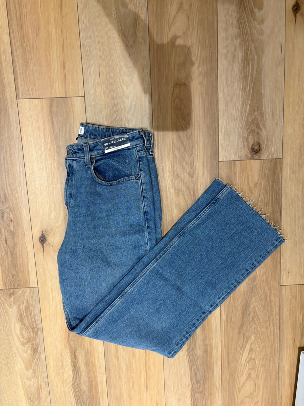 NWT Abercrombie & Fitch Medium Blue Straight-Leg Jeans